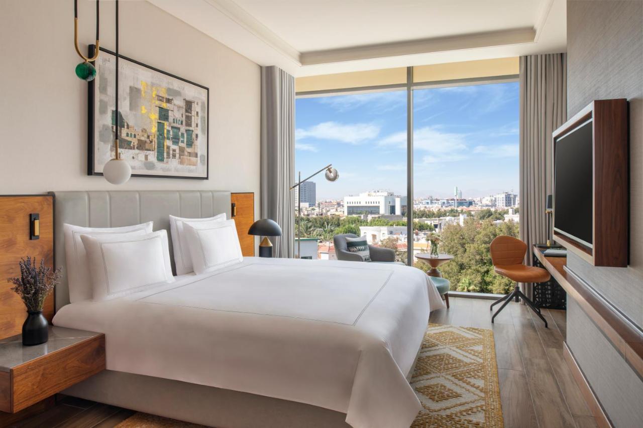 Hotel Swissotel Living 5*