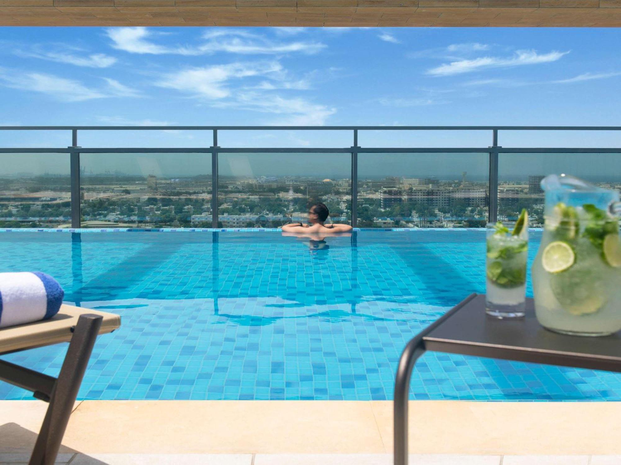 होटल Swissotel Living Jeddah